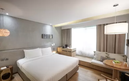 Superior King Bed, Bedroom